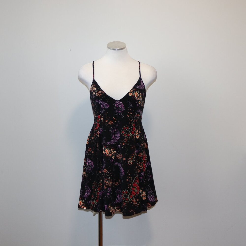 Forever 21 | F21 Floral Mini Dress in Black